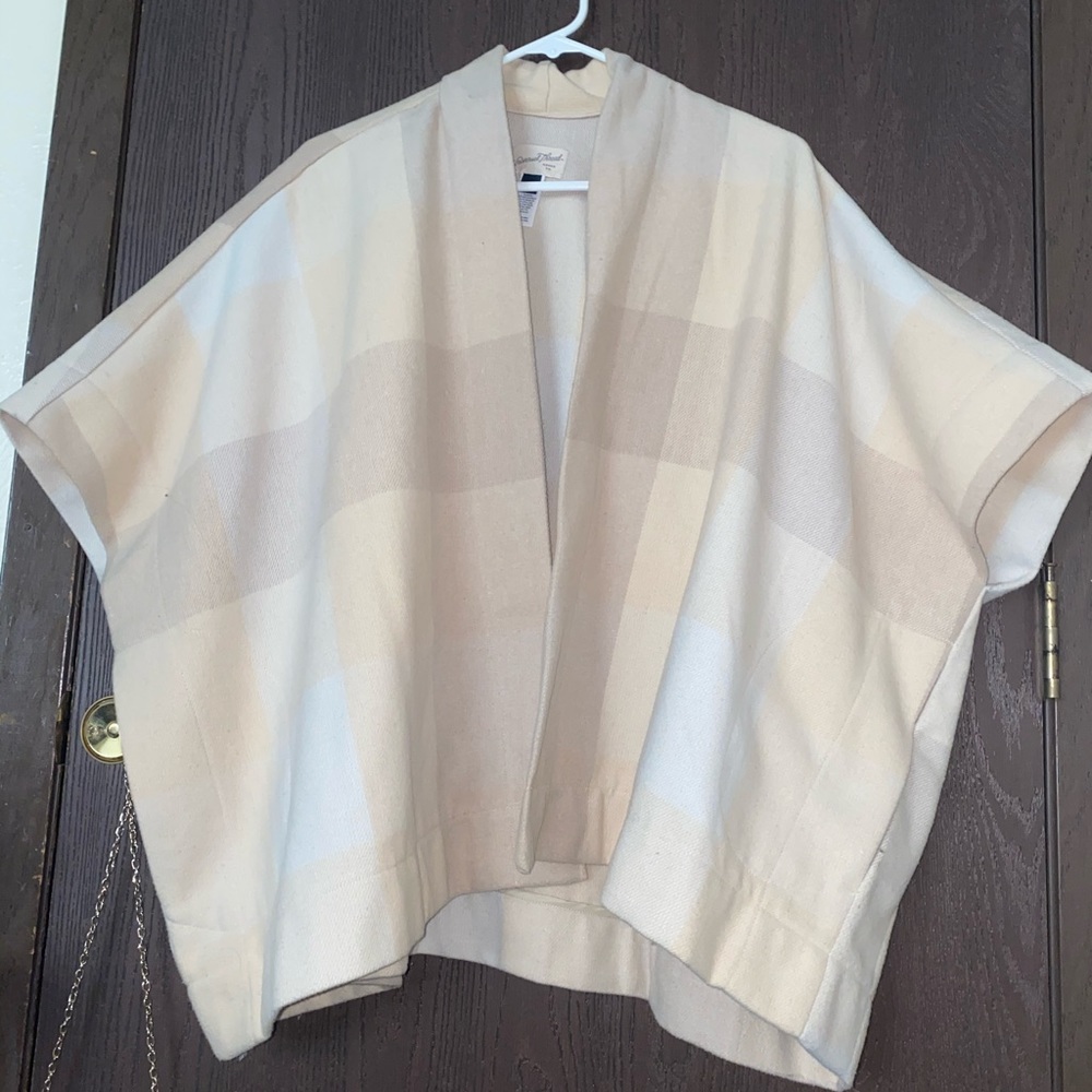 Universal Thread shawl!